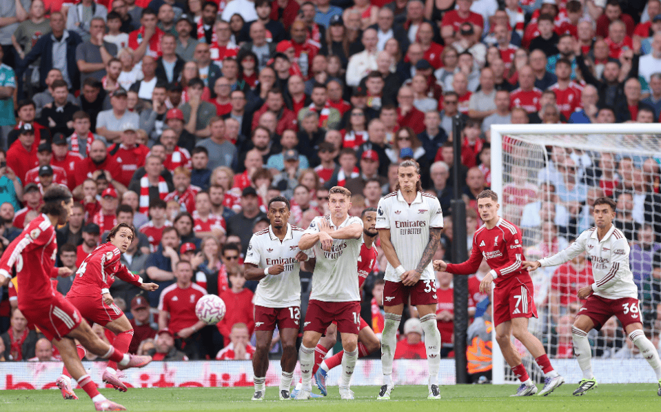 康宁汉姆携杜伦轮番冲击灰熊内线，率活塞开局轰10-4