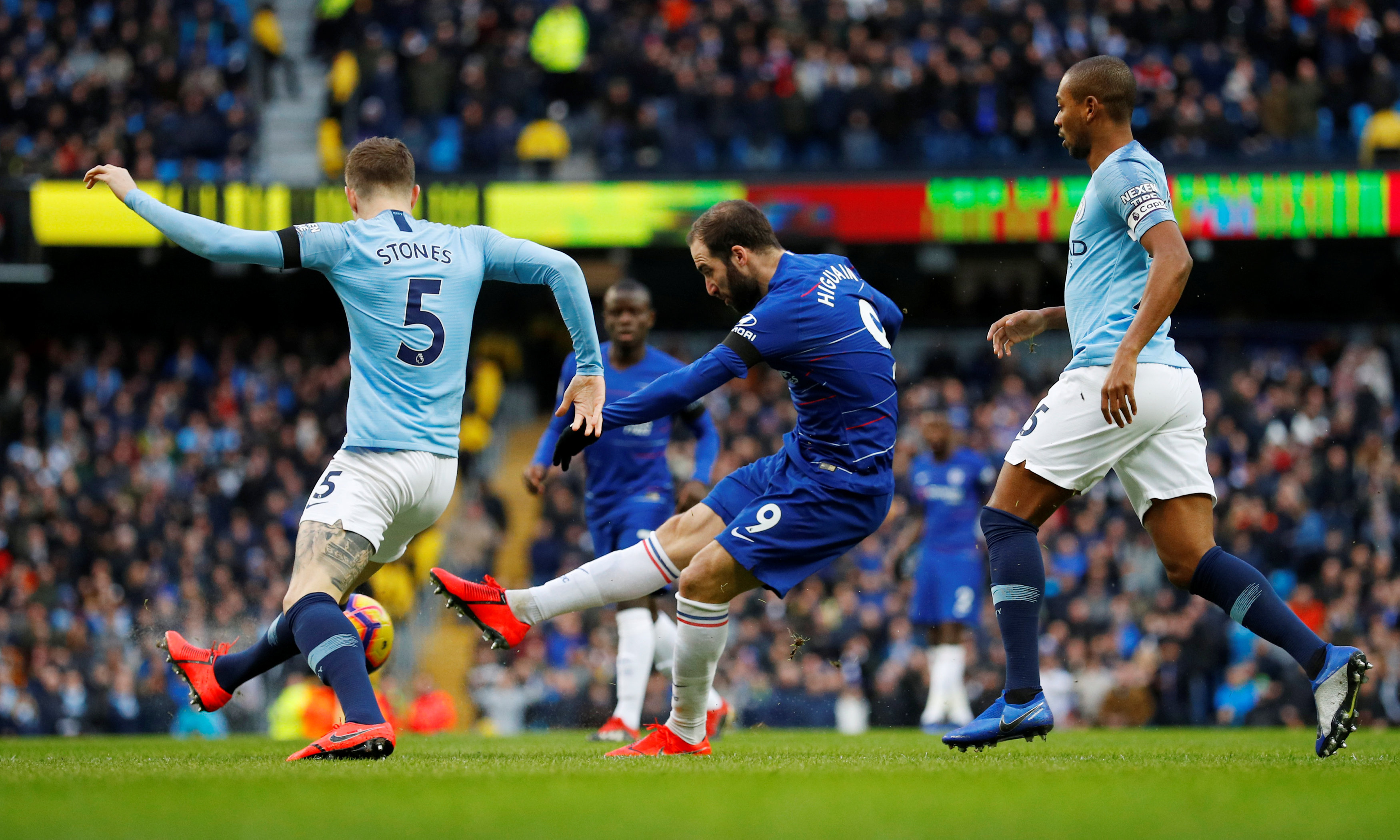 利物浦边路冲击力惊人