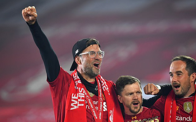 足球欧洲杯预选赛出现惊天逆转（欧洲杯预选赛上演惊天大逆转）