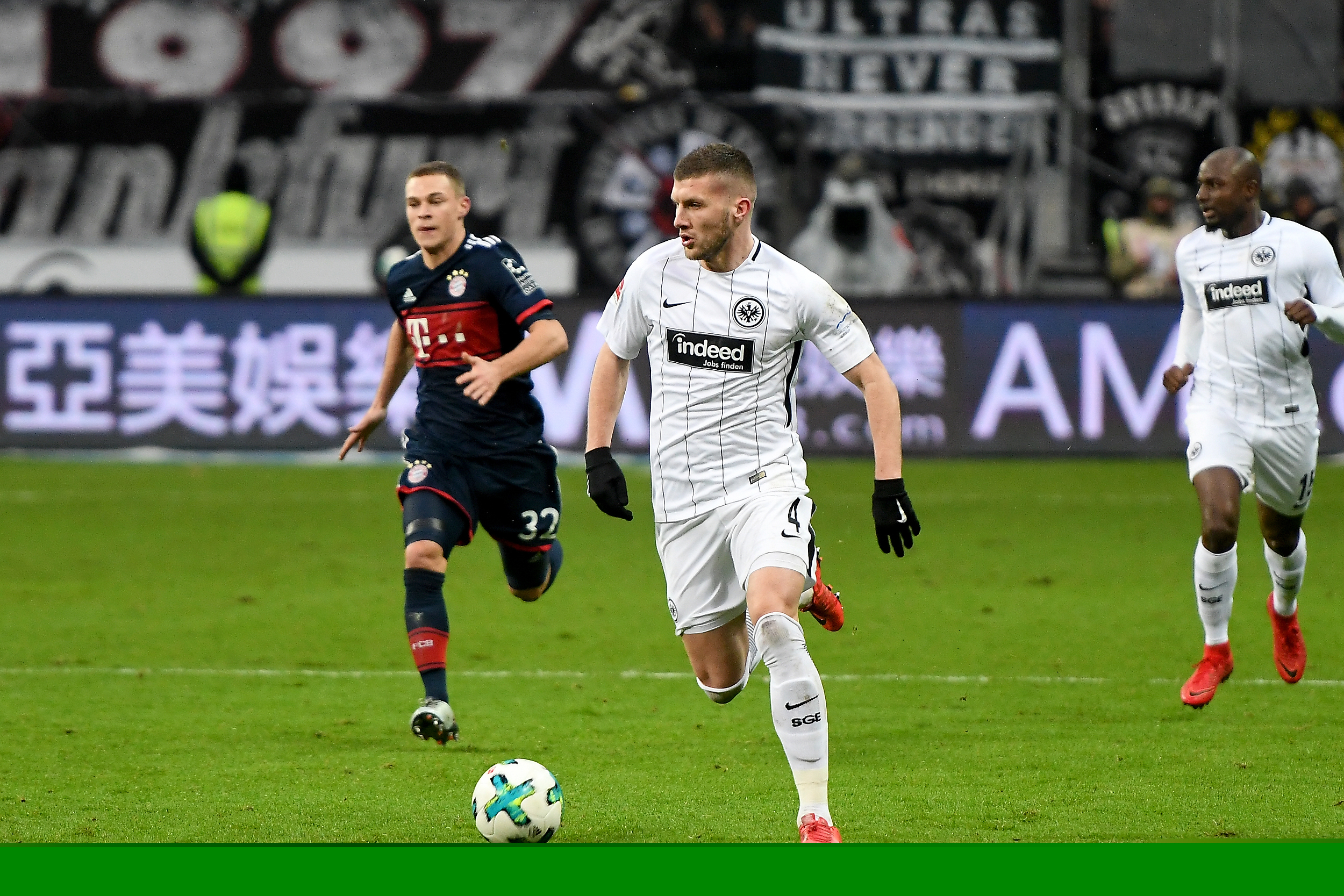 哈登新赛季助攻榜领跑联盟