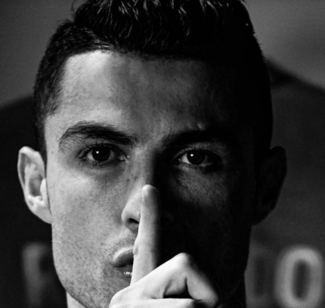 37岁库里太疯狂！刷新NBA过去79年三分纪录，勇士却吞三连败