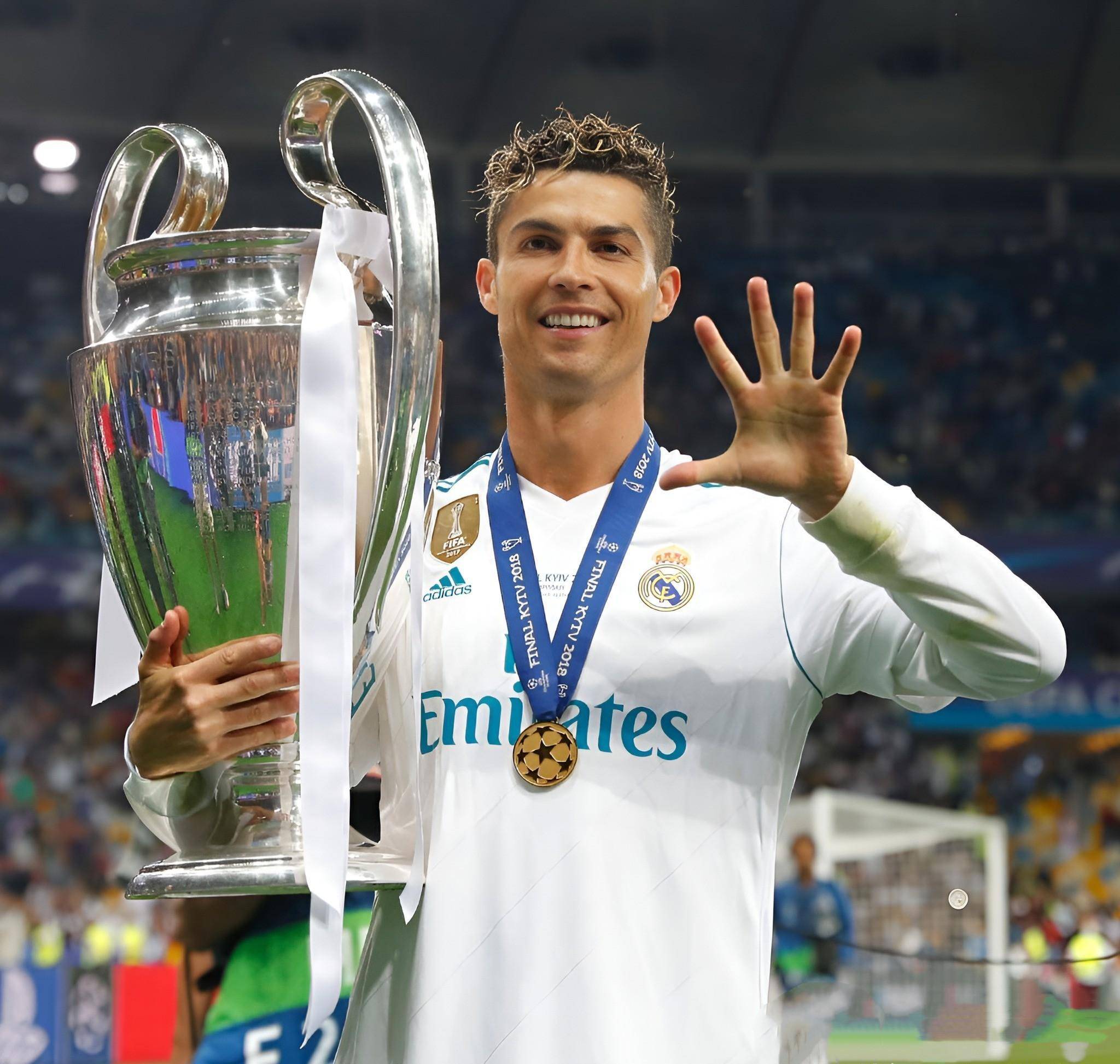 拿日本战犯照片！三笘薰8天仍未道歉，足球游戏怒了：删除，价值归零