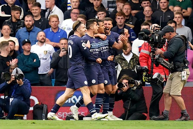 欧冠-费兰托雷斯双响拉菲尼亚破门 巴萨3-2多特（欧冠：费兰-托雷斯梅开二度，拉菲尼亚建功，巴萨3-2力克多特）