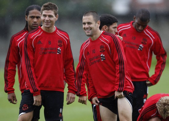 篮球CBA球队锁定季后赛席位，球迷沸腾