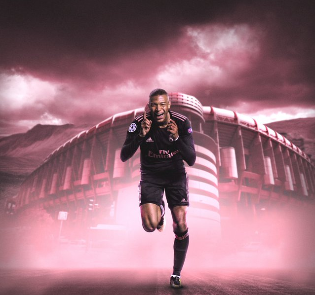 致敬，王刚庆祝足协杯冠军时背后写着：献给我们的主帅塞蒂恩