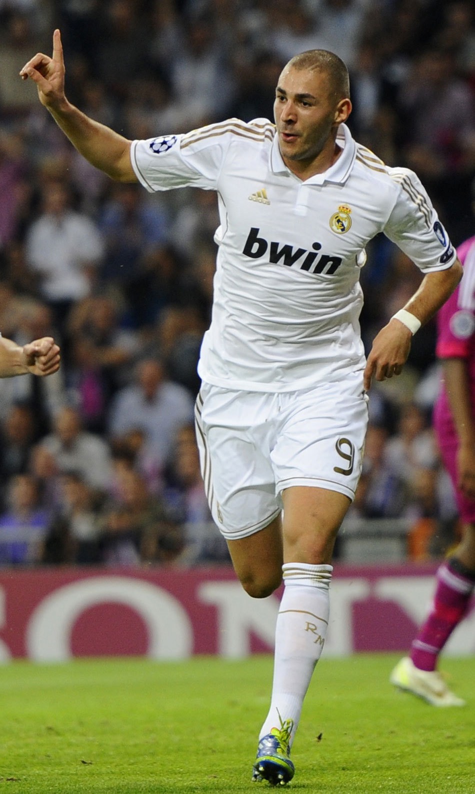 官方：瓦诺利就任佛罗伦萨主帅，合同至明年6月+1年续约选项