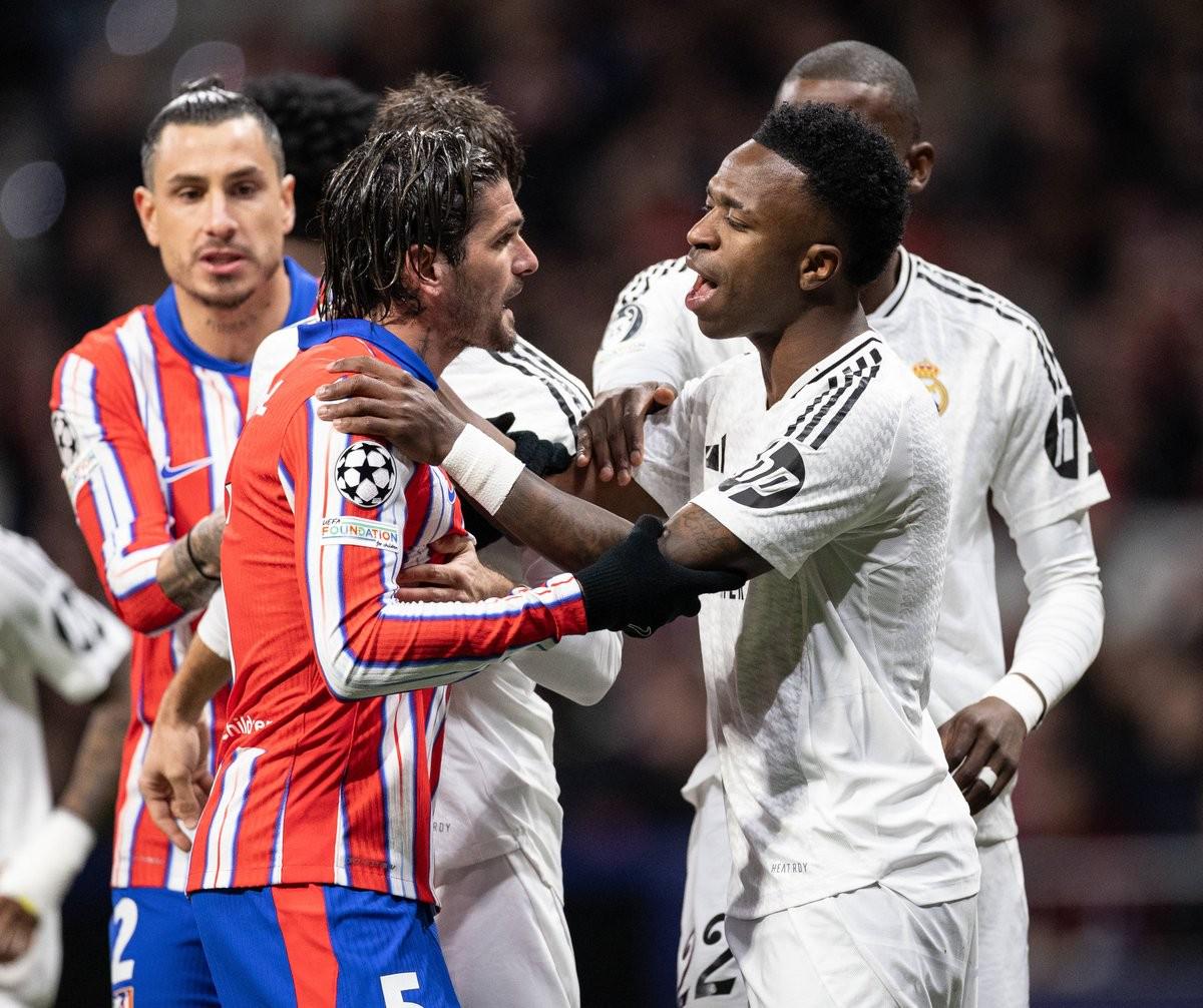 欧冠唯一0分球队，阿贾克斯首次遭遇欧战8连败