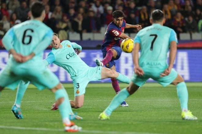 半场战报：迈阿密国际2-0纳什维尔，梅西双响