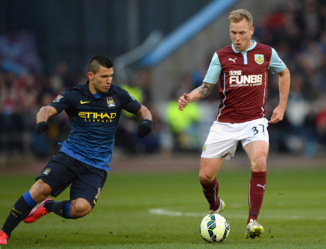 非洲杯半场：双方均破门乏术，布基纳法索0-0赤道几内亚（非洲杯半场战报：布基纳法索与赤道几内亚互交白卷）